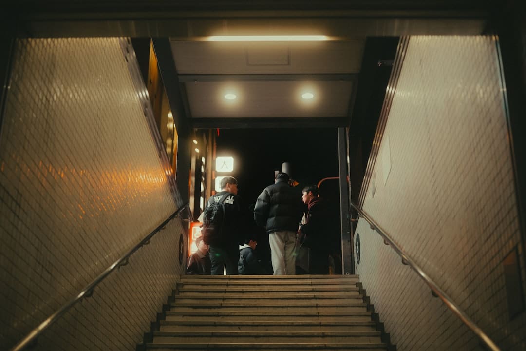 《子夜归》徐凯是干什么的?
